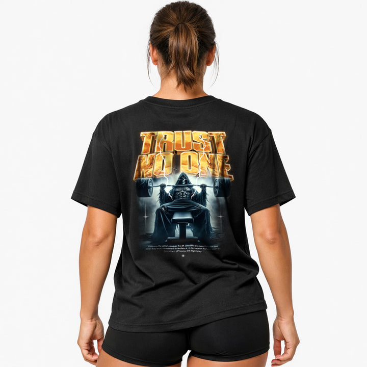 Trust no one (Backprint) Oversized Shirt
